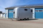 ANKA STALLION Anhänger + Wohnbereich (Home Car) – 2 Pferde, Köpfe zum Heck – Bild 10