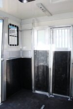 ANKA STALLION Anhänger + Wohnbereich (Home Car) – 2 Pferde, Köpfe zum Heck – Bild 6
