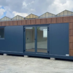 Containerhaus / Büro 8×3 m – Modell mit Küche und Nasszelle