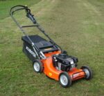Rasenmäher mit Radantrieb Kubota W821PRO